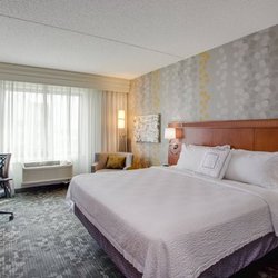 Courtyard by Marriott Republic Airport Long Island/Farmingdale