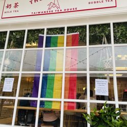 The Empress Pearl Tea - Storefront