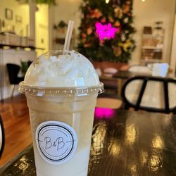 Brie & Bartlett - Latte