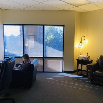 Kim Miller Counseling - Neurofeedback Room - Counseling & Mental Health Near Me - Tempe, Arizona Kim Miller Counseling - Neurofeedback Room - Counseling & Mental Health Near Me - Tempe, Arizona