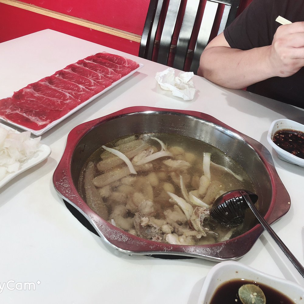 Duo-Pot 一鍋兩吃 - Szechuan Near Me - Rowland Heights, California