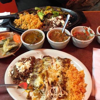 Nuevo Leon Restaurant - Enchiladas mole and shrimp and steak fajitas!!! - Mexican Near Me - Chicago, Illinois Nuevo Leon Restaurant - Enchiladas mole and shrimp and steak fajitas!!! - Mexican Near Me - Chicago, Illinois