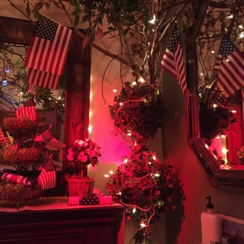 The Tin Muffin Cafe - Fourth of July bathroom decorations. - Sandwiches Near Me - Boca Raton, Florida The Tin Muffin Cafe - Fourth of July bathroom decorations. - Sandwiches Near Me - Boca Raton, Florida