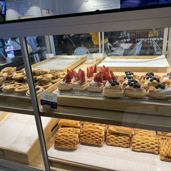 Paris Baguette - Coffee & Tea Near Me - Lynnwood, Washington Paris Baguette - Coffee & Tea Near Me - Lynnwood, Washington