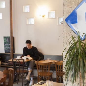 Les Mésanges - Brasseries Near Me - Paris, 75