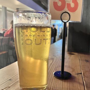 Hold Out Brewing - Brewpubs Near Me - Austin, Texas