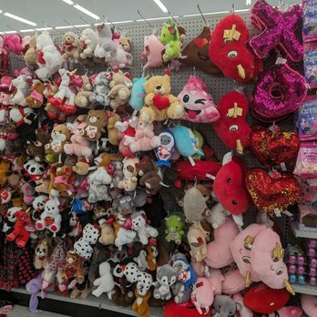 Dollarama - Valentine's Day plushies - Discount Store Near Me - Richmond Hill, Ontario
