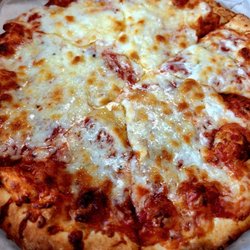 Westshore Pizza - Aug 2022: 10" personal pan w/ Xtra cheese. I come here for the great crust!