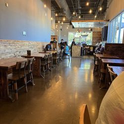 Lemongrass by Sip Saam Thai - The inside of the restaurant