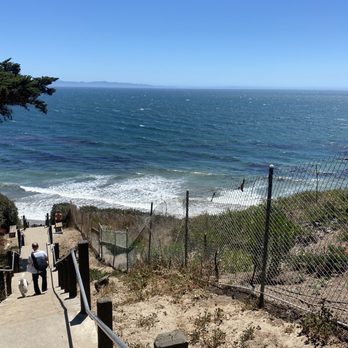 Mesa Lane Steps - Beaches Near Me - Santa Barbara, California Mesa Lane Steps - Beaches Near Me - Santa Barbara, California