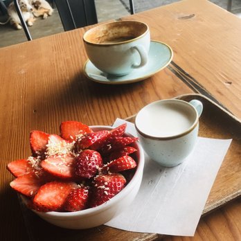 Retreat - Morning bowl with steamed oatmilk! - Cafes Near Me - Seattle, Washington