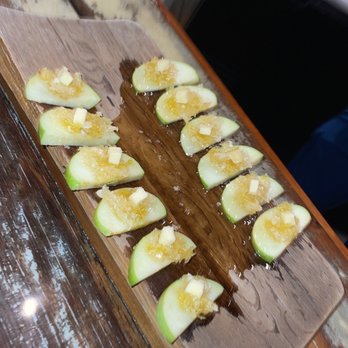 Savannah Taste Experience - Green Apple with Sharp Cheddar Cheese and Drizzled with Honey Appetizer - Food Tours Near Me - Savannah, Georgia Savannah Taste Experience - Green Apple with Sharp Cheddar Cheese and Drizzled with Honey Appetizer - Food Tours Near Me - Savannah, Georgia