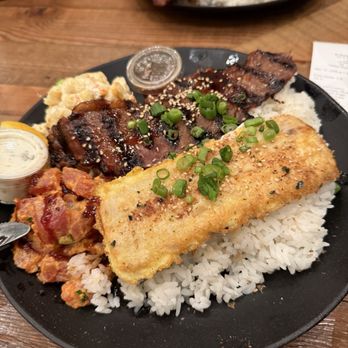 Ai Pono Café - Da "Chef's" Plate - Hawaiian Near Me - Las Vegas, Nevada