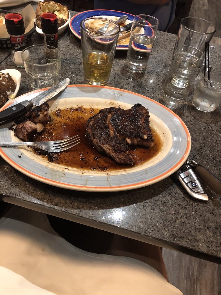 DOE’S EAT PLACE Updated June 2024 49 Photos & 59 Reviews 195