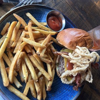Eureka! - Bbq bacon burger - American Near Me - Las Vegas, Nevada Eureka! - Bbq bacon burger - American Near Me - Las Vegas, Nevada