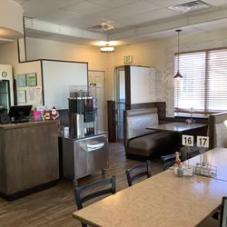 Marseilles Family Restaurant