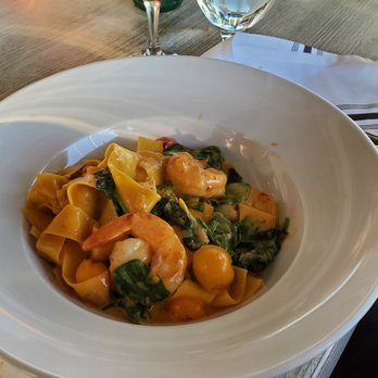 Whalers - Linguine - Bars Near Me - Bay Shore, New York