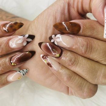 Red Lotus Nails & Spa - Nail Salons Near Me - Stoneham, Massachusetts Red Lotus Nails & Spa - Nail Salons Near Me - Stoneham, Massachusetts