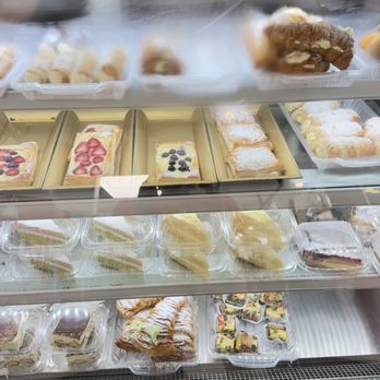 Stasio's - Dessert case - Italian Near Me - Orlando, Florida