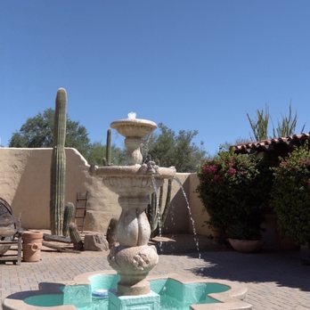 Pinnacle Peak General Store - General store courtyard seating - Grocery Near Me - Scottsdale, Arizona Pinnacle Peak General Store - General store courtyard seating - Grocery Near Me - Scottsdale, Arizona