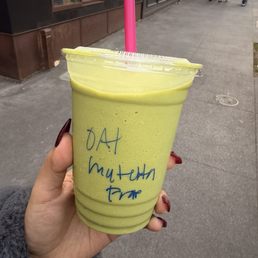Green tea Frappuccino with oat milk. Super lovely lady who made it.