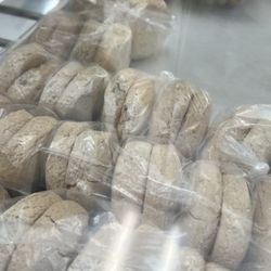 B-B Bakery - Bonbon Amidon. These melt-in-your-mouth cookies are prepared with amidon (starch), a manioc (yucca) flour.