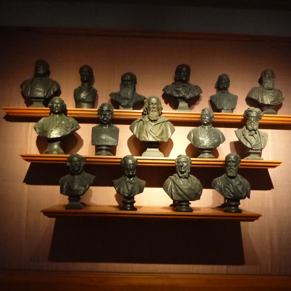National Portrait Gallery - Art Galleries Near Me - London, XGL