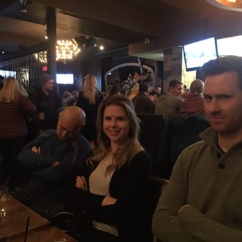 Earls Kitchen + Bar - Canadian (New) Near Me - Whistler, British Columbia