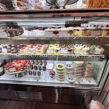 Triple Crown Bakery - Large variety of tasty treats - Bakeries Near Me - Franklin, Tennessee