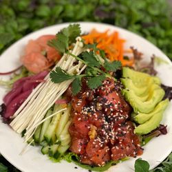 Ambient Personal Chef - Fresh ahi tuna poke bowl