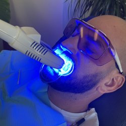 We Whiten LA - Teeth whitening