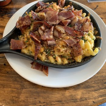 Sunriver Brewing Co - Sunriver Pub - Baked Mac n cheese with bacon - Brewpubs Near Me - Sunriver, Oregon