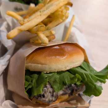 Veganburg - Shroom Burger and fries - Vegan Near Me - Hesperia, California Veganburg - Shroom Burger and fries - Vegan Near Me - Hesperia, California