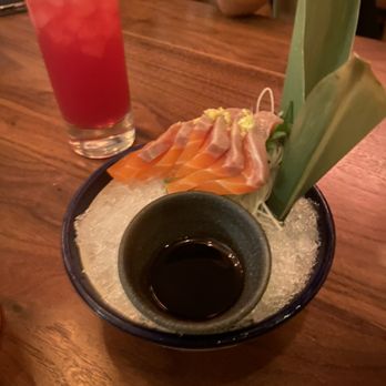 Uchiko Austin - salmon - Sushi Bars Near Me - Austin, Texas Uchiko Austin - salmon - Sushi Bars Near Me - Austin, Texas