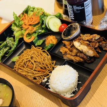 Bento Asian Kitchen + Sushi - Pan Asian Near Me - Boca Raton, Florida
