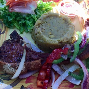 La Bodega Del Mofongo - Chilenas Can Can & Mofongo - Puerto Rican Near Me - Bridgeport, Connecticut