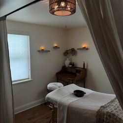 MANA Massage Studio - MANA Massage Studio