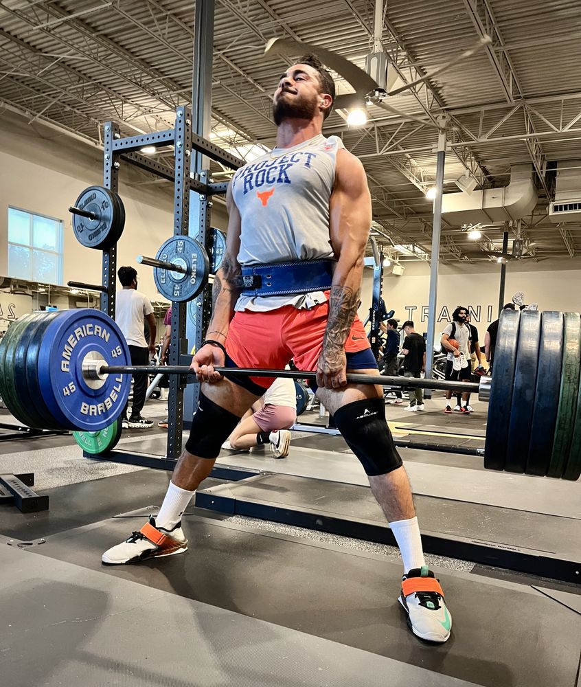 Fateh Tennis & Fitness Academy Logo