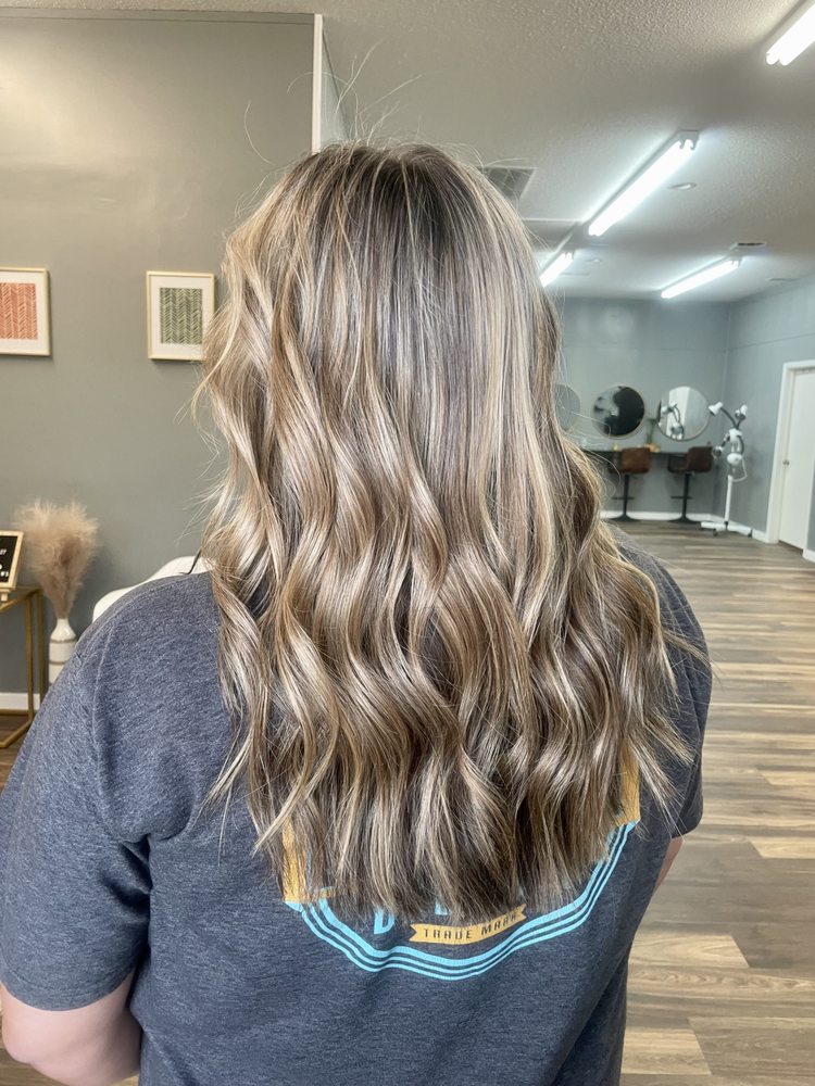 HairByKelsieRush Logo