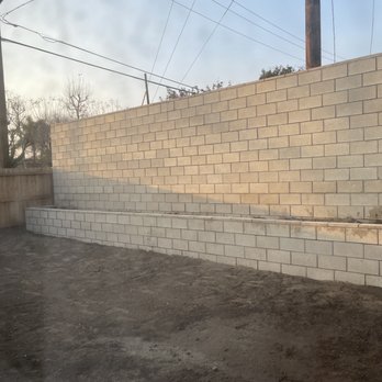 E.L Landscaping & Masonry - Completed wall, retaining wall, retaining planter and leveled soil. - Landscaping Near Me E.L Landscaping & Masonry - Completed wall, retaining wall, retaining planter and leveled soil. - Landscaping Near Me