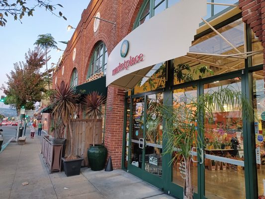 Alameda Marketplace by null