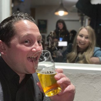 Pizzasaurus Rex - Amazing Beer!  And people in Windows! - Pizza Near Me - Sacramento, California