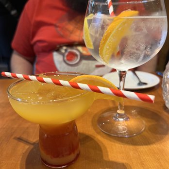 The Mussel and Steak Bar - Wild storm and G&T - Seafood Near Me - Edinburgh, EDH