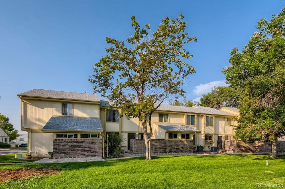 JOSHUA JONES THE STRICKLAND GROUP 18 Photos 1616 17th St, Denver