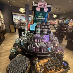 Bath & Body Works