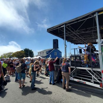 Pleasure Point Street Fair - Live music/afternoon crowd - Festivals Near Me - Pleasure Point, California
