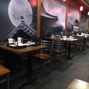Oishii Japanese Grill - Dirty Seating Area at a slow time of day - Japanese Near Me - Tifton, Georgia Oishii Japanese Grill - Dirty Seating Area at a slow time of day - Japanese Near Me - Tifton, Georgia