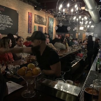 Nobody's Darling - Bar area - Cocktail Bars Near Me - Chicago, Illinois Nobody's Darling - Bar area - Cocktail Bars Near Me - Chicago, Illinois