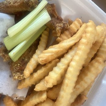 JB Wings - Crinkle cut fries - Fast Food Near Me - Pinson, Alabama JB Wings - Crinkle cut fries - Fast Food Near Me - Pinson, Alabama