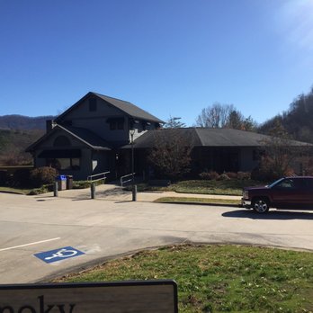 Smokey Mountains Host Visitor Information Center - Visitor center building - Visitor Centers Near Me - Franklin, North Carolina Smokey Mountains Host Visitor Information Center - Visitor center building - Visitor Centers Near Me - Franklin, North Carolina